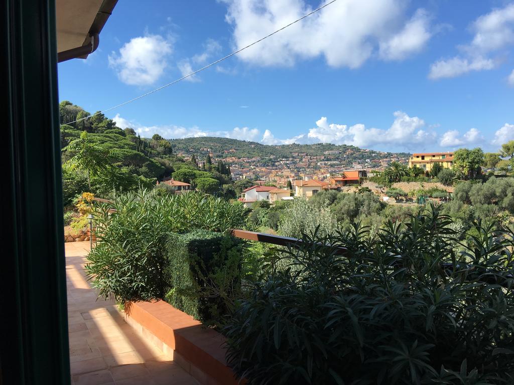 Casa Azzurra Lägenhet Porto Santo Stefano  Exteriör bild