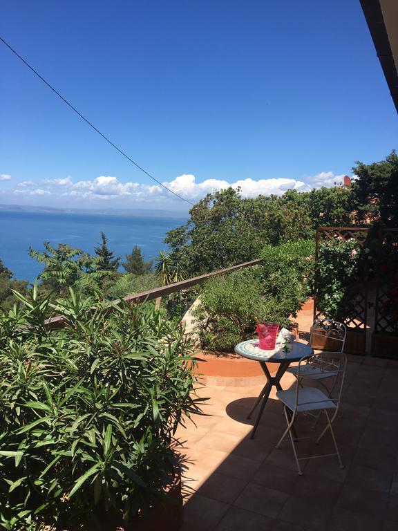 Casa Azzurra Lägenhet Porto Santo Stefano  Exteriör bild